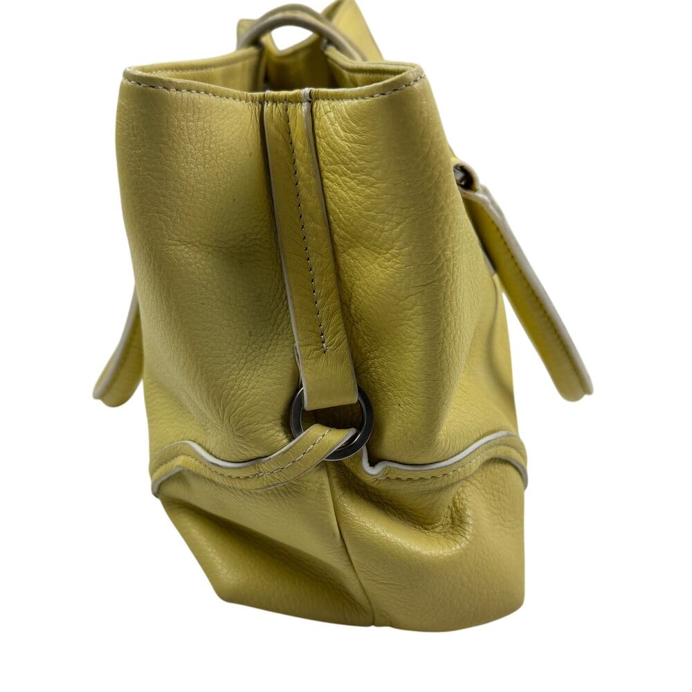 Tommy Hilfiger Butter Yellow Pebbled Buttery Soft Leather Vintage Handbag - Picture 4 of 10